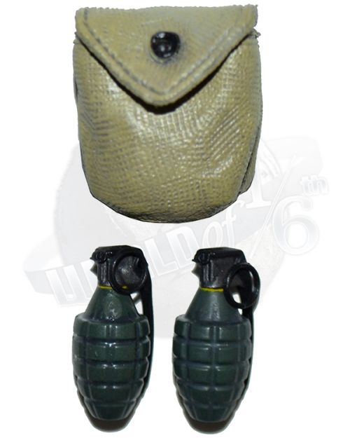 Blue Box Toys WWII US Army Bud Norris Riggers Pouch & Grenades x 2