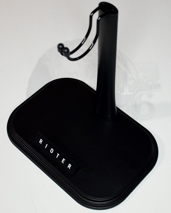 VTS Toys Darkzone Rioter: Figure Stand