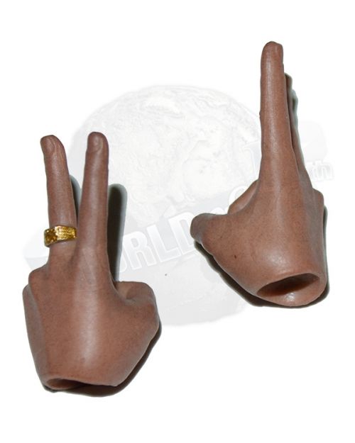 Win C. Studio Legendary Pacifist Singer: Peace Symbol Hand Set