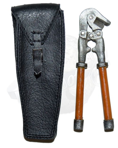 DID German SS Pioneer Reinhardt Witt: Functional Assault Team Short Pattern Wire Cutter with Leather Pouch